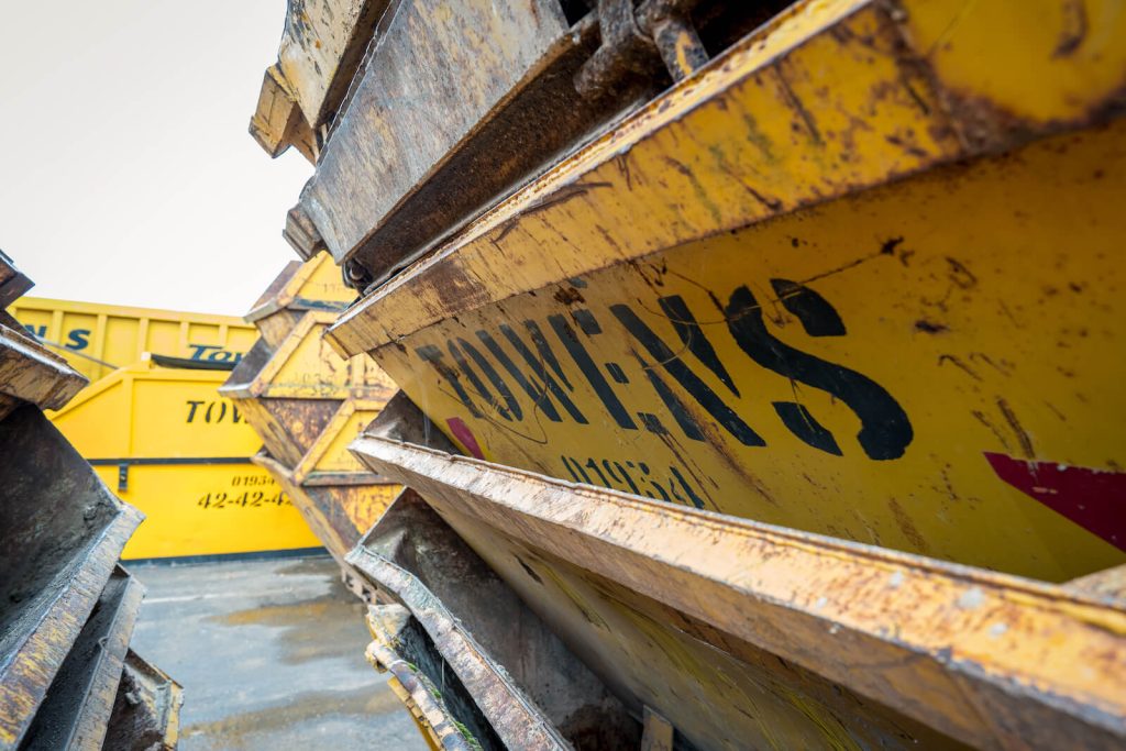 Towens skips